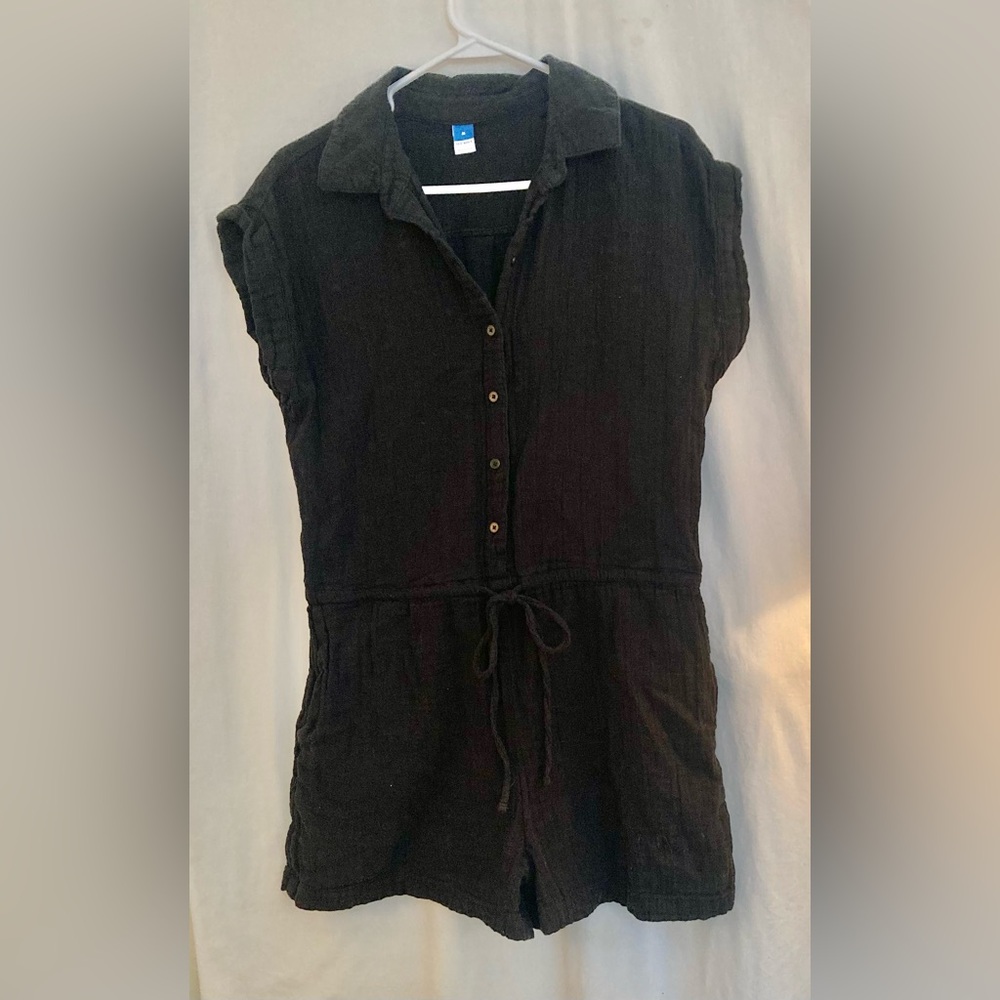 Old Navy Black Button-Up Romper w/ Pockets Drawstring Waist Size M